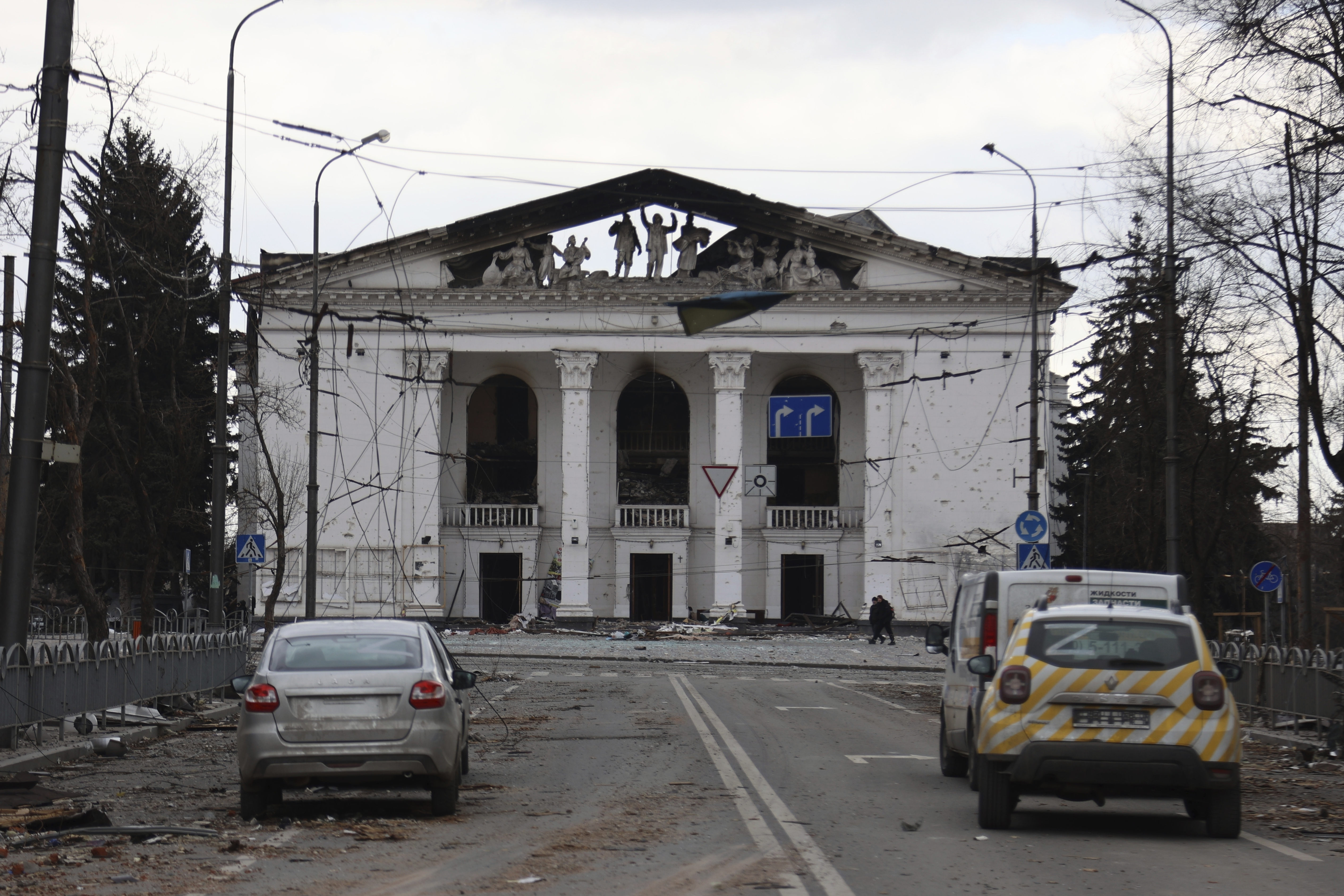 Фотографии: культурные объекты Украины значительно пострадали за два года  войны | Euronews